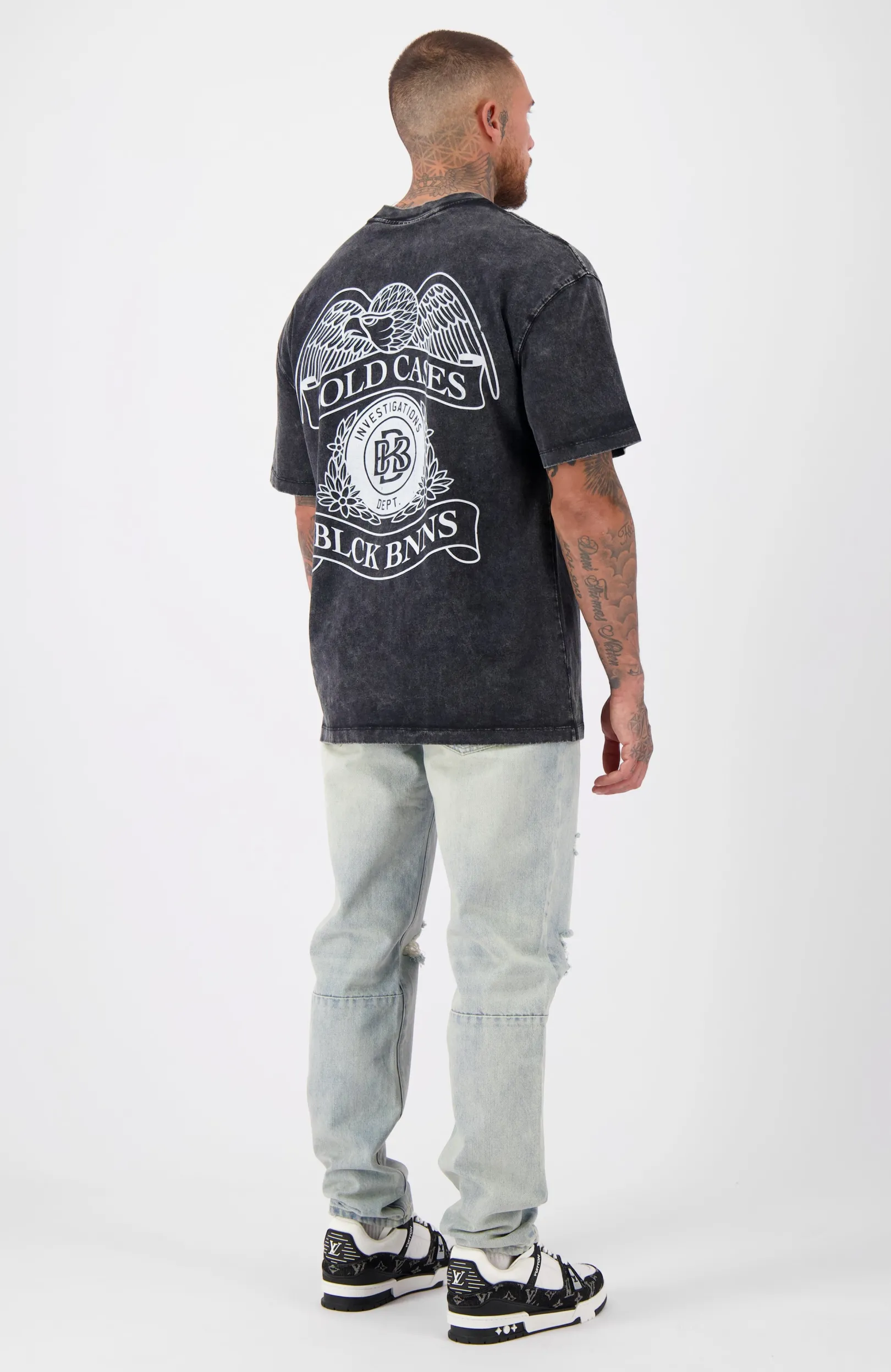 COLD CASES T-SHIRT | Zwart