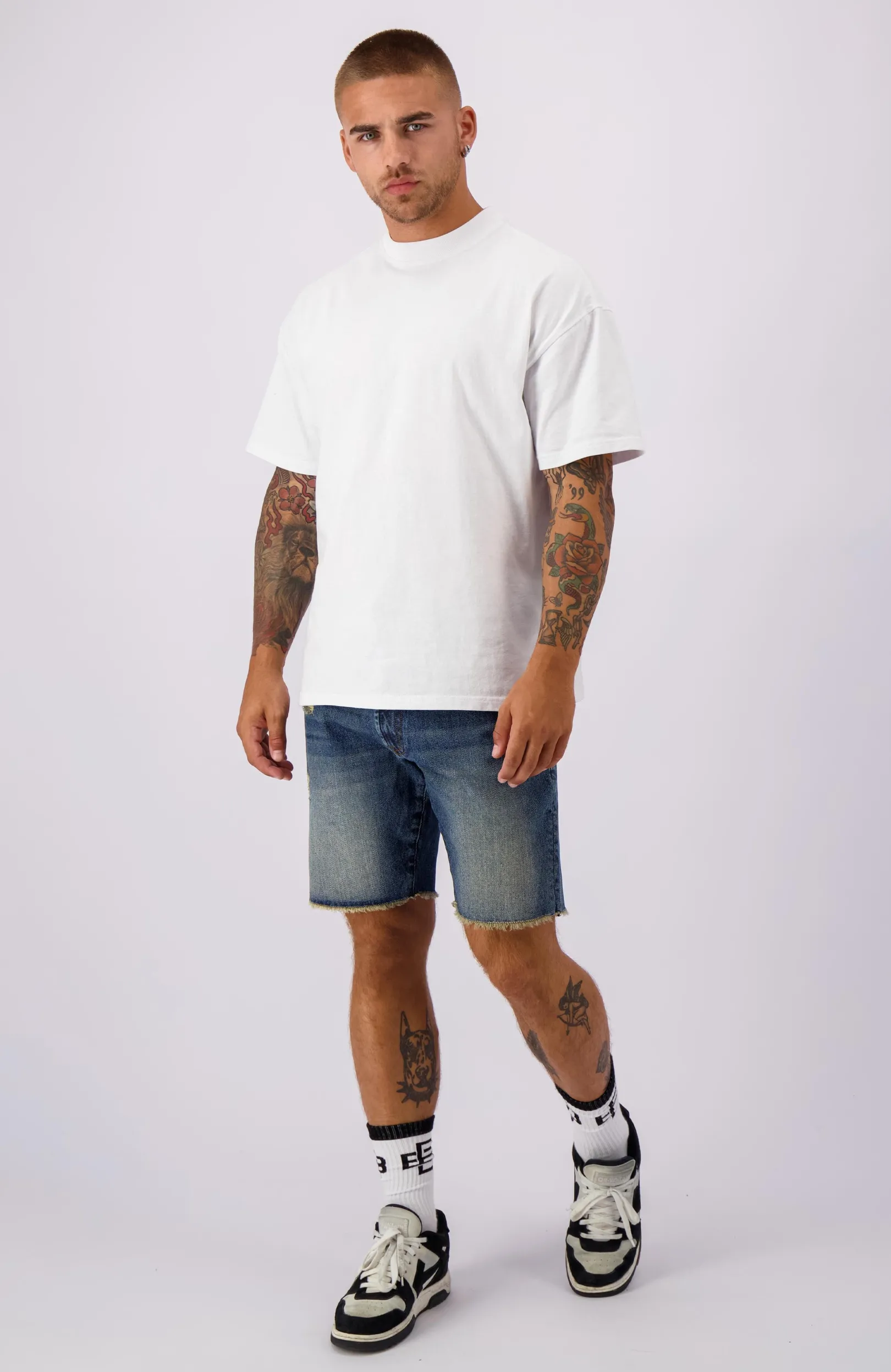 CUT OFF DENIM SHORTS | Donkerblauw