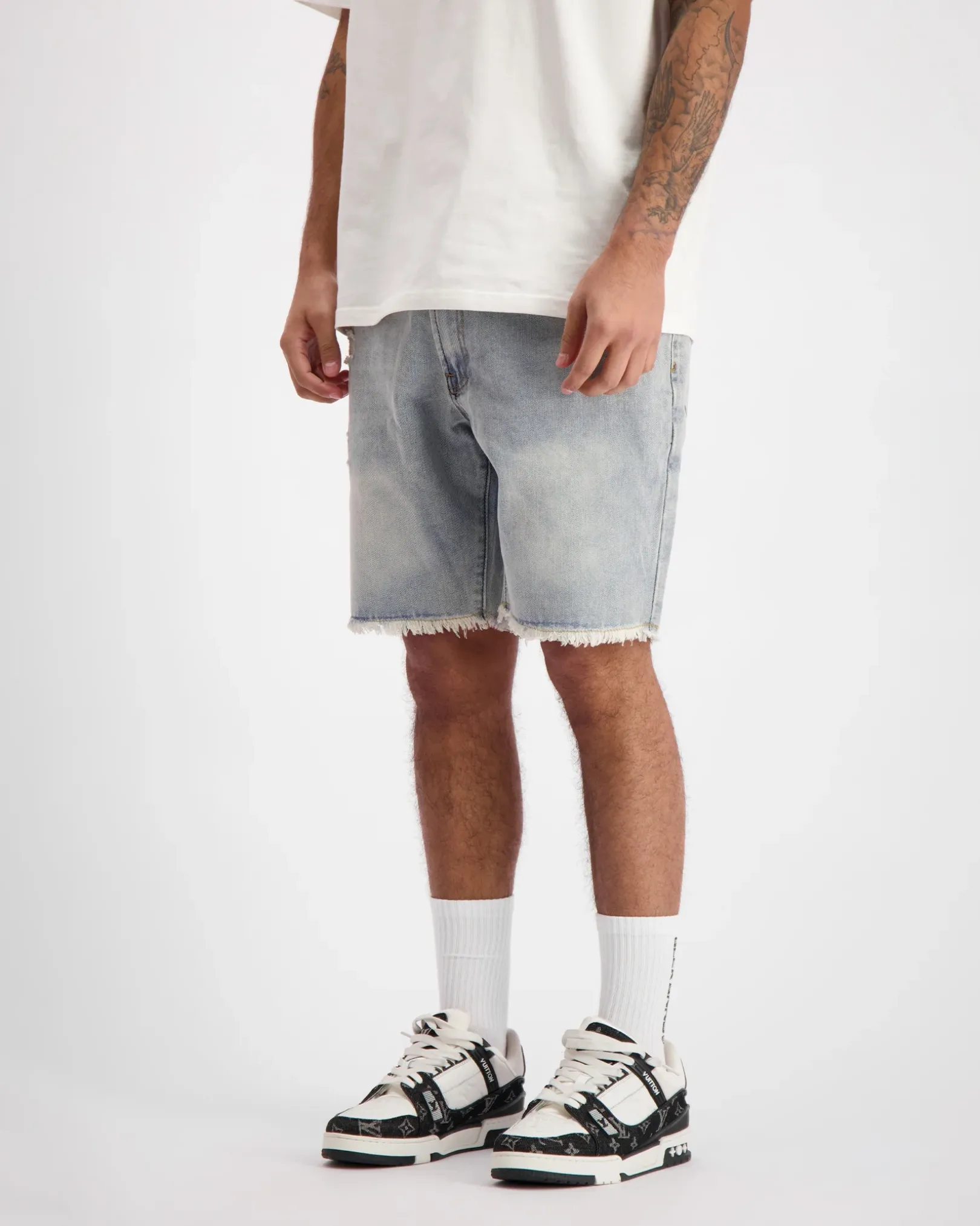 CUT OFF DENIM SHORTS | Lichtblauw