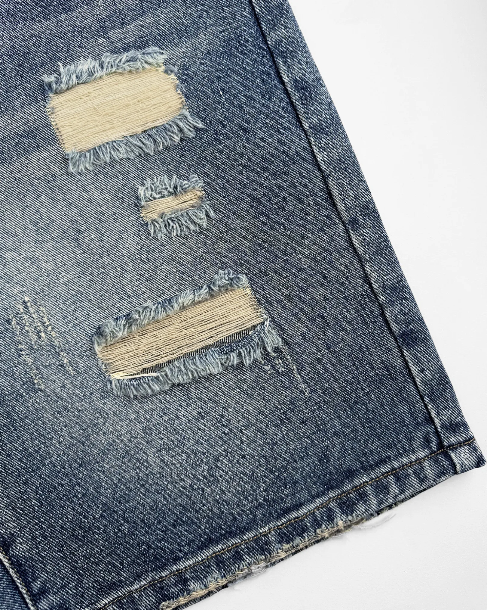 DISTRESSED DENIM SHORTS | Blauw