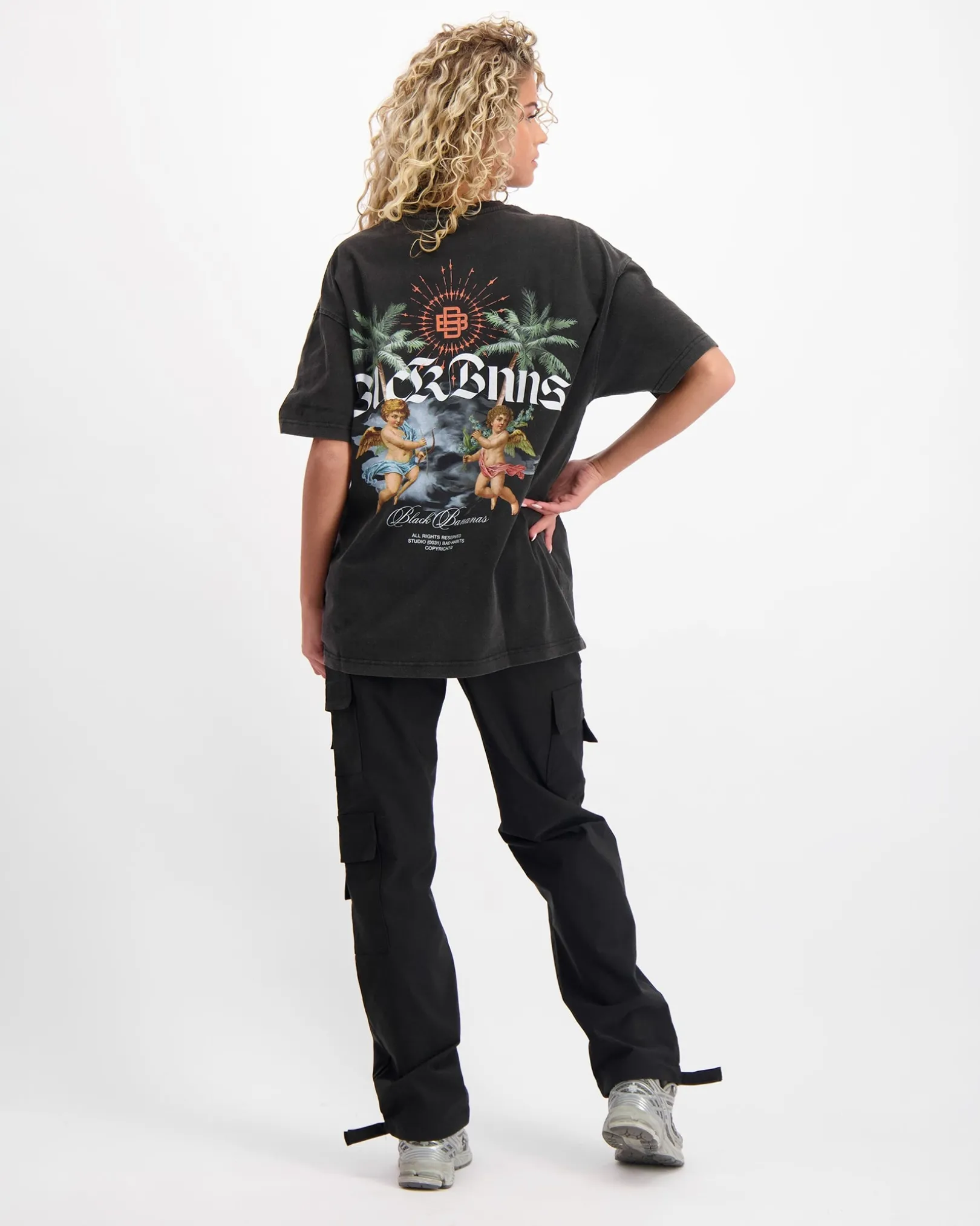 HEAVEN T-SHIRT | Zwart