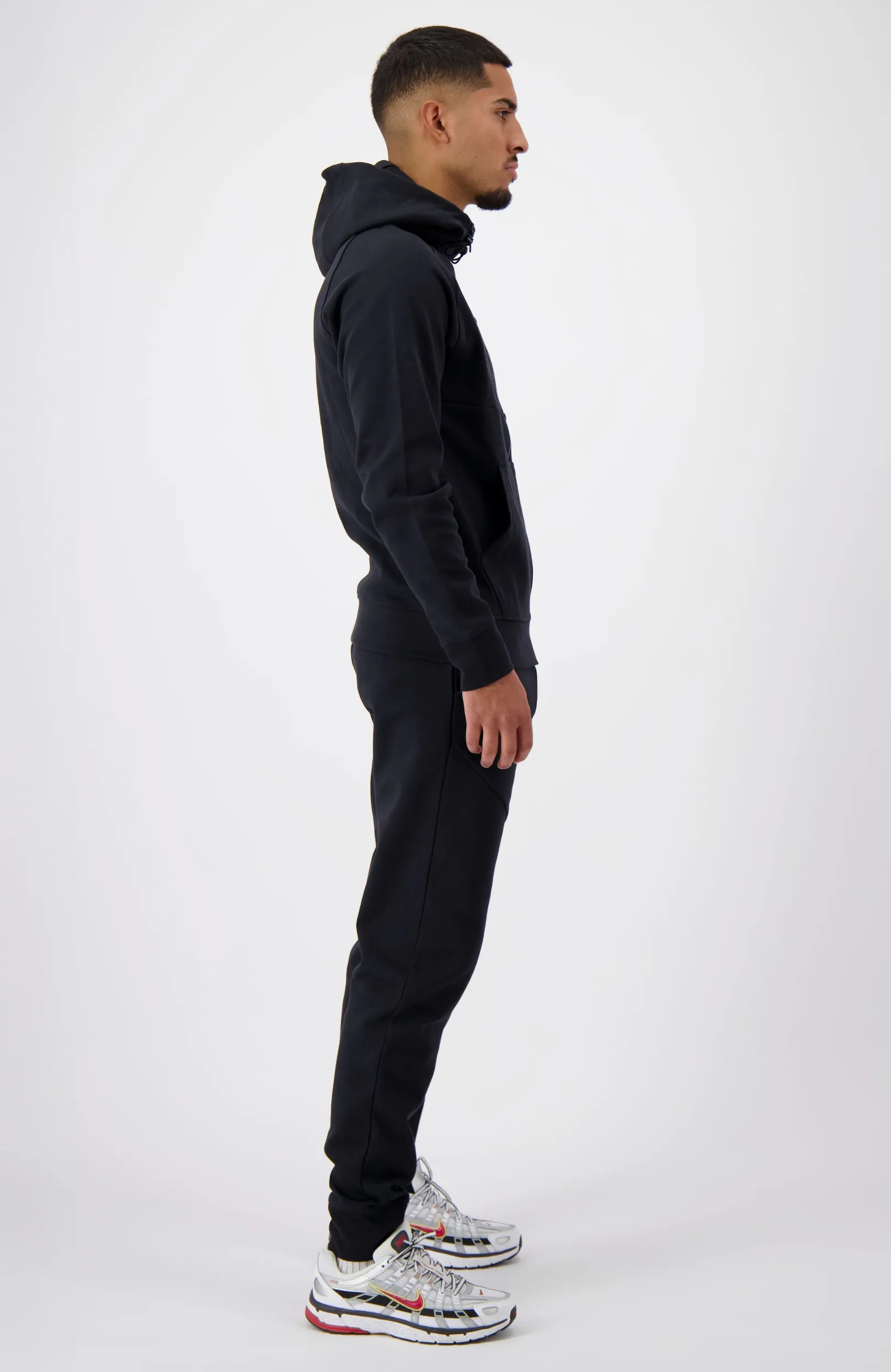 INITIAL GLOW SWEATPANTS | Zwart