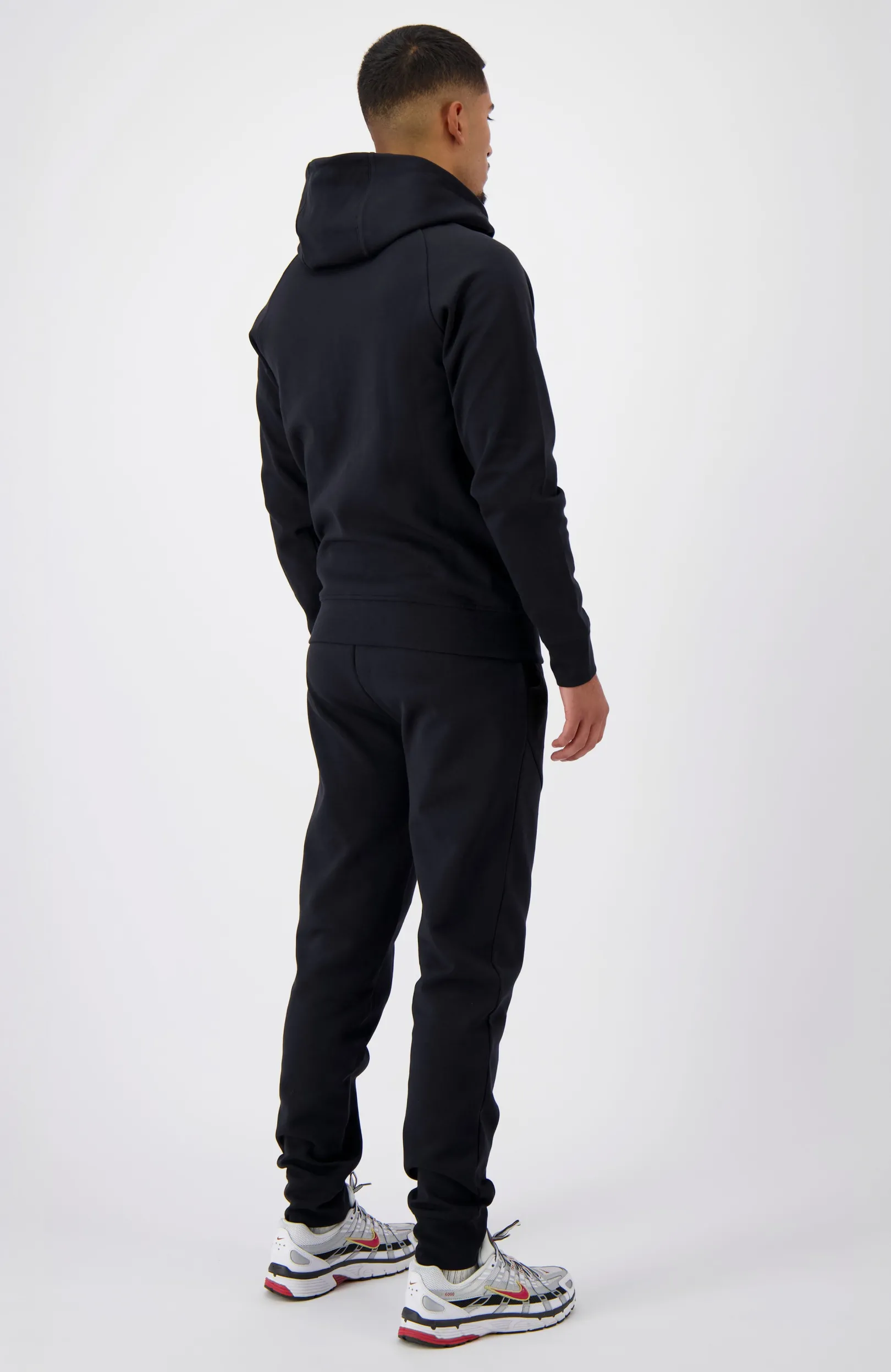 INITIAL GLOW TRACKSUIT | Zwart
