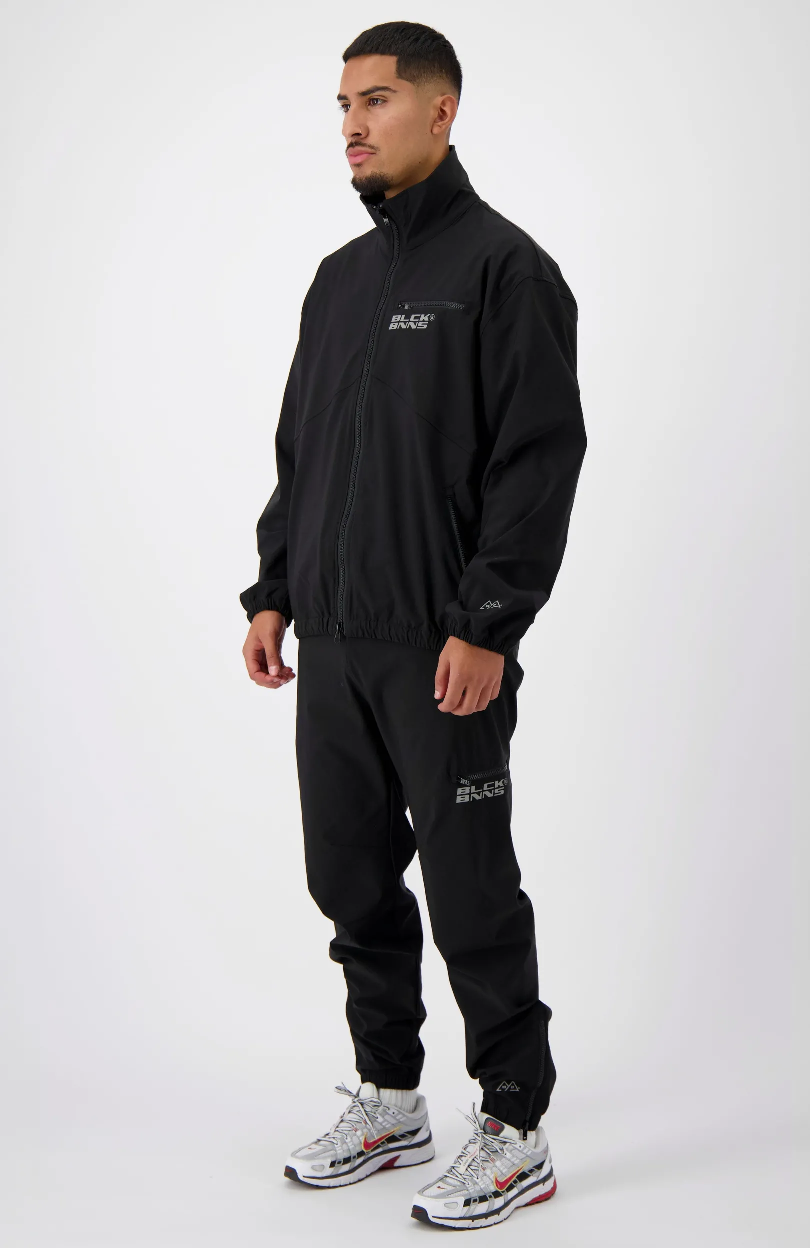 INITIAL TECH TRACKPANTS | Zwart