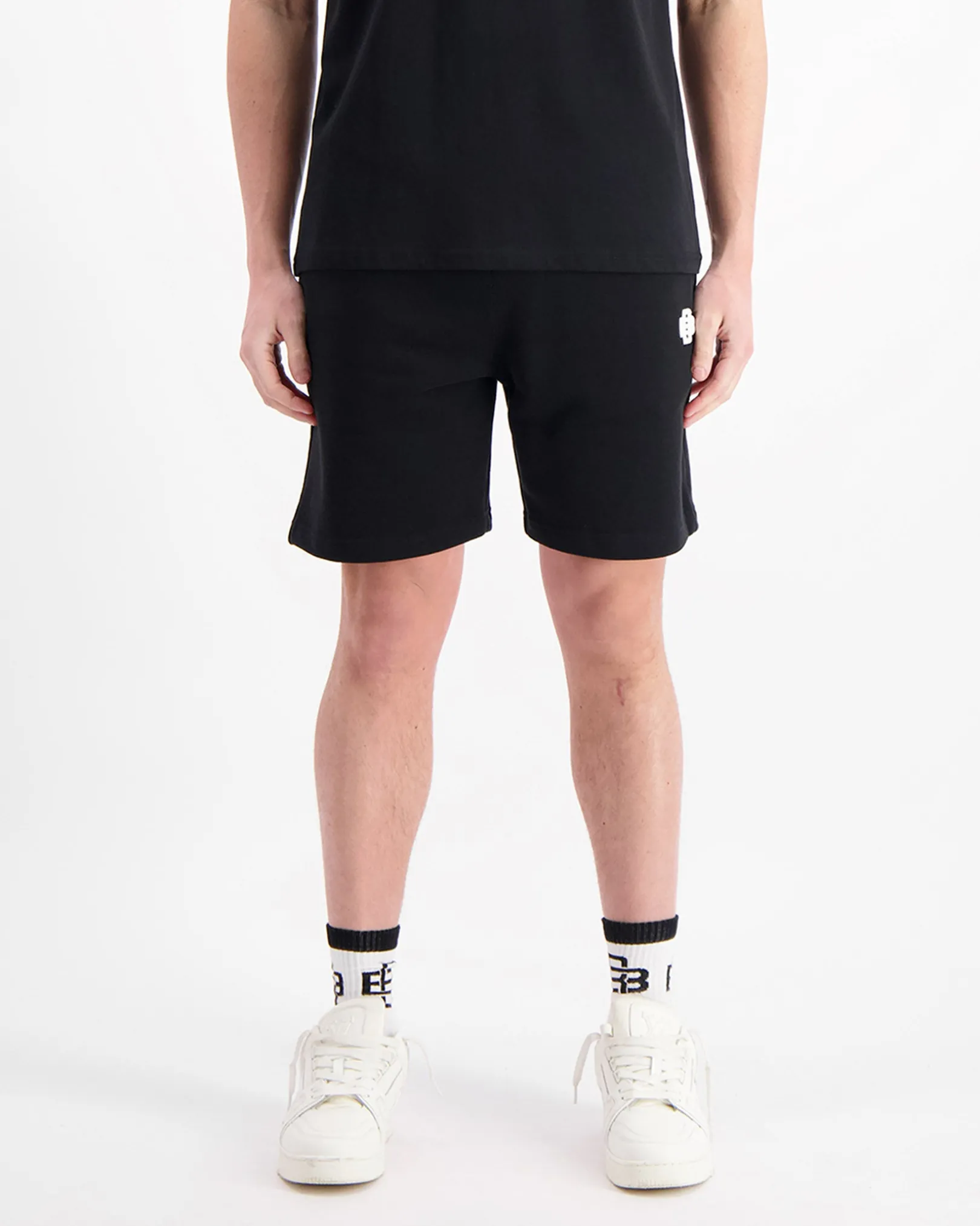 MONO RELAX SWEATSHORTS | Zwart