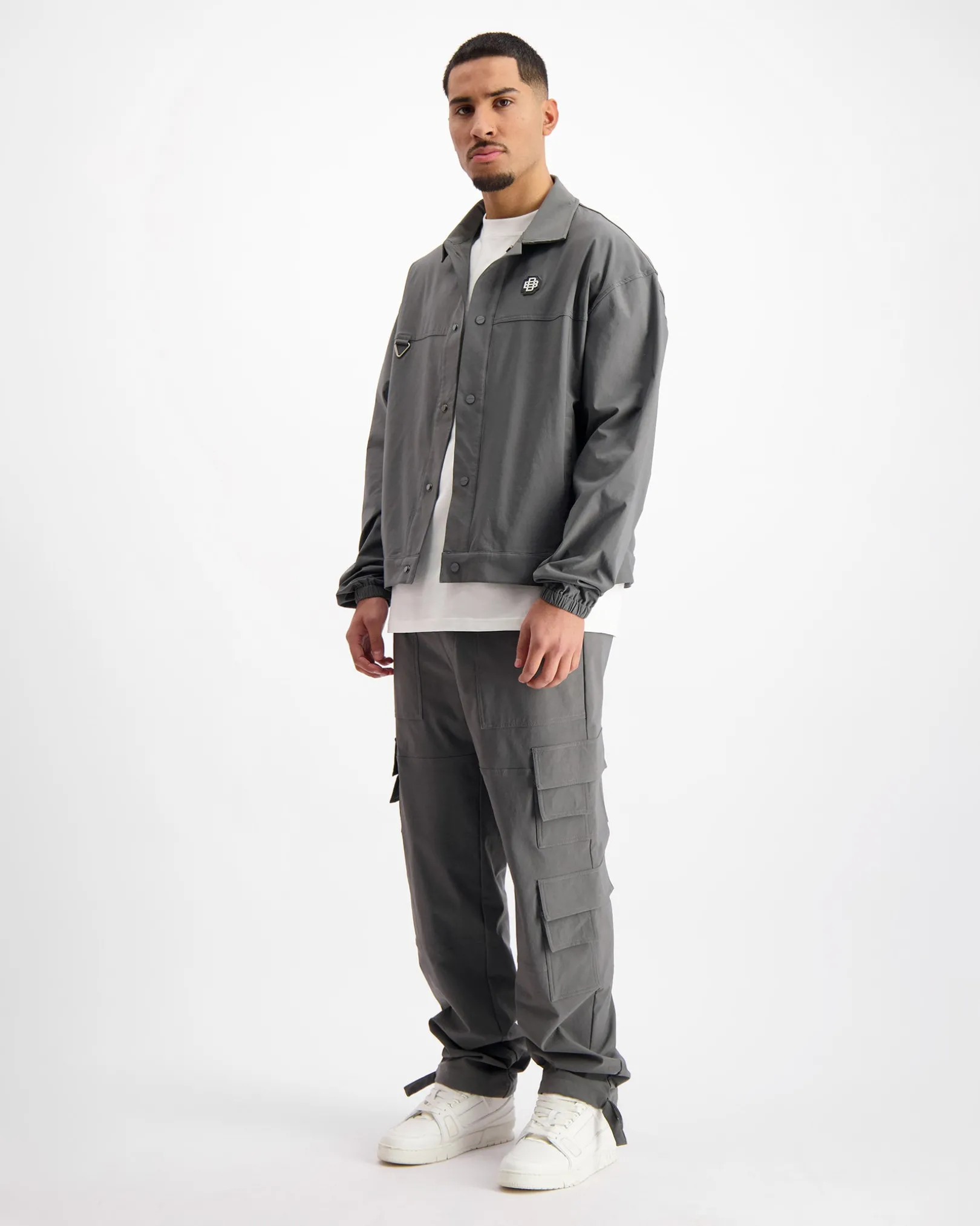 MONO TECH SUIT | Charcoal
