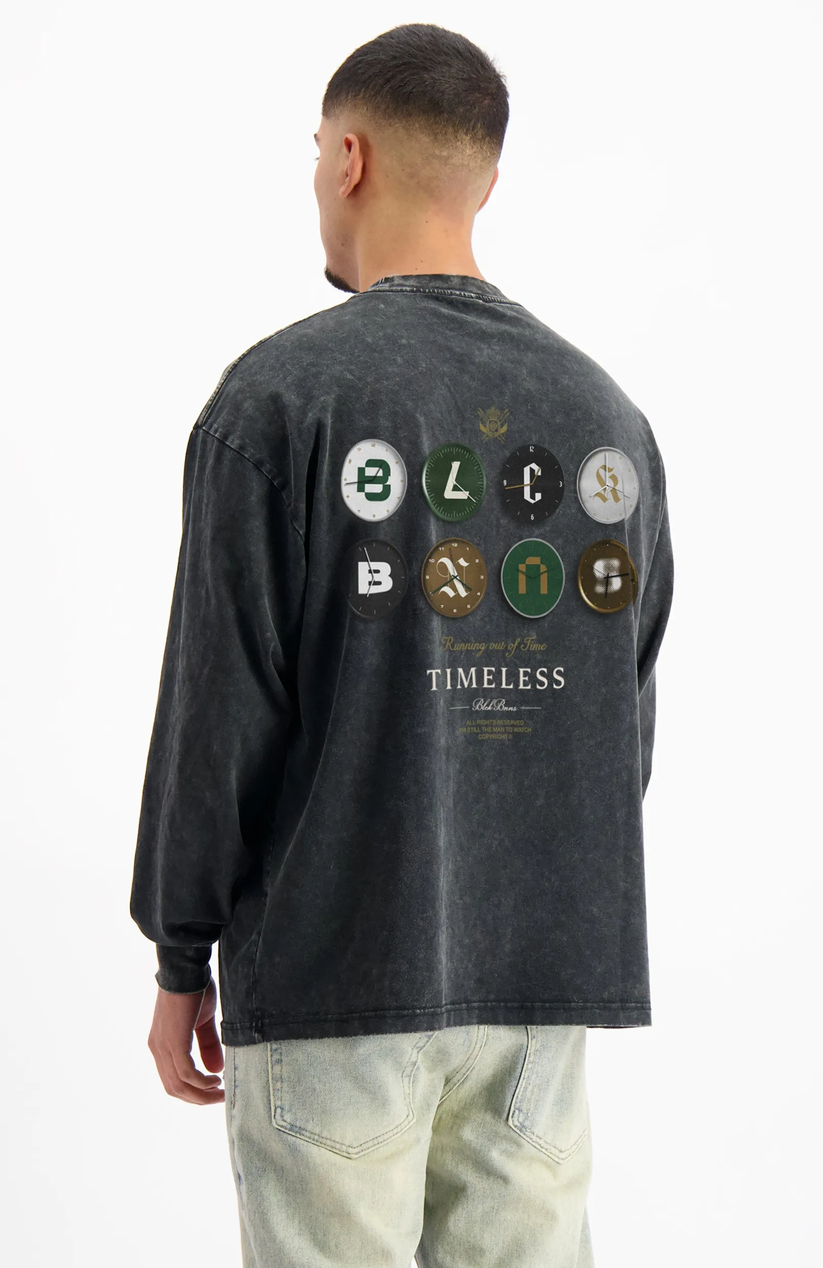 TIJDLOOS LONGSLEEVE | Zwart